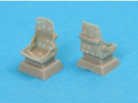 Mitsubishi A6M Zero seats